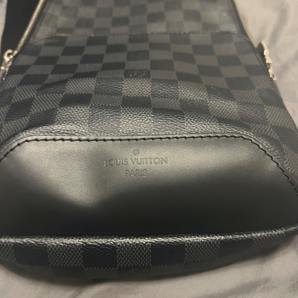 Louis vuitton avenue sling bag. Barely used! main image 8